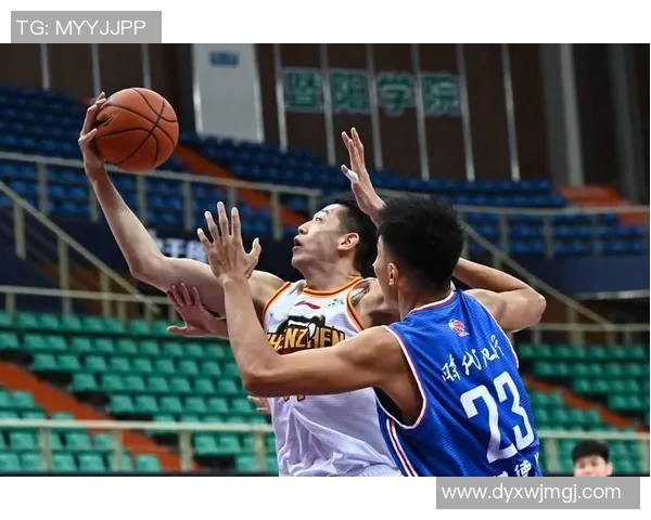 深圳篮球队力量变革引发热议探索新阶段的崛起与挑战